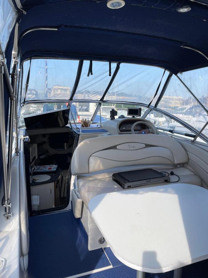 Отель Superbe Bateau « Le Nanylia » Булонь-сюр-Мер Экстерьер фото